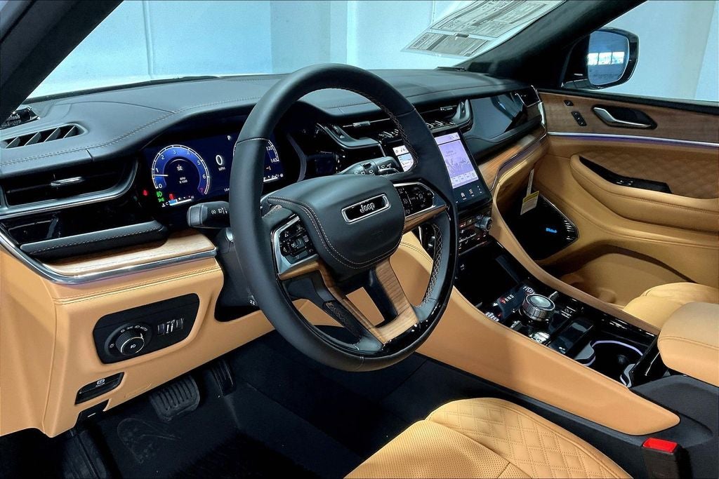 2025 Jeep Grand Cherokee GRAND CHEROKEE L SUMMIT RESERVE 4X4