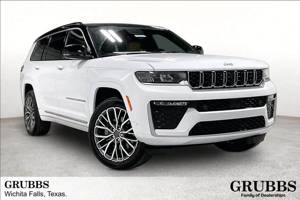 2026 Jeep Grand Cherokee L Summit 4x4's photo