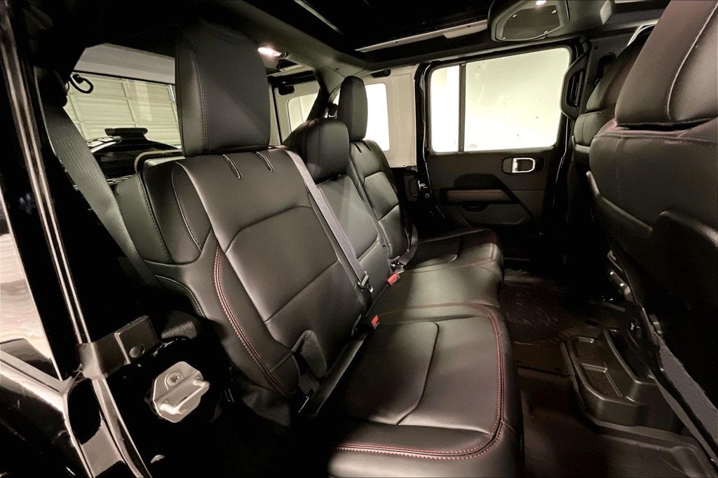2027 Jeep Wrangler WRANGLER 4-DOOR RUBICON X