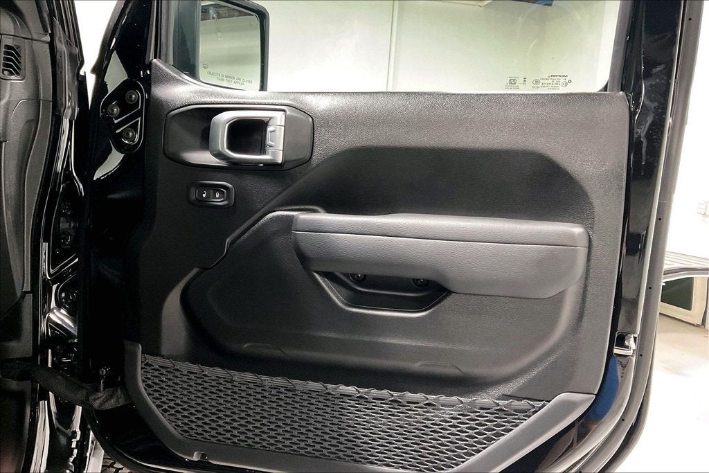 2027 Jeep Wrangler WRANGLER 4-DOOR MOAB