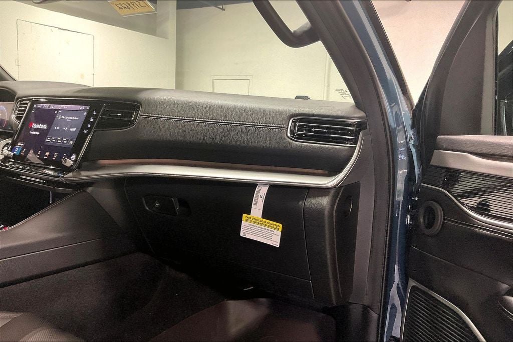 2026 Jeep Grand Wagoneer GRAND WAGONEER UPLAND 4X4