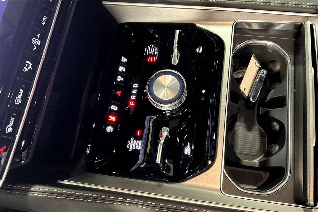 2026 Jeep Grand Wagoneer GRAND WAGONEER UPLAND 4X4