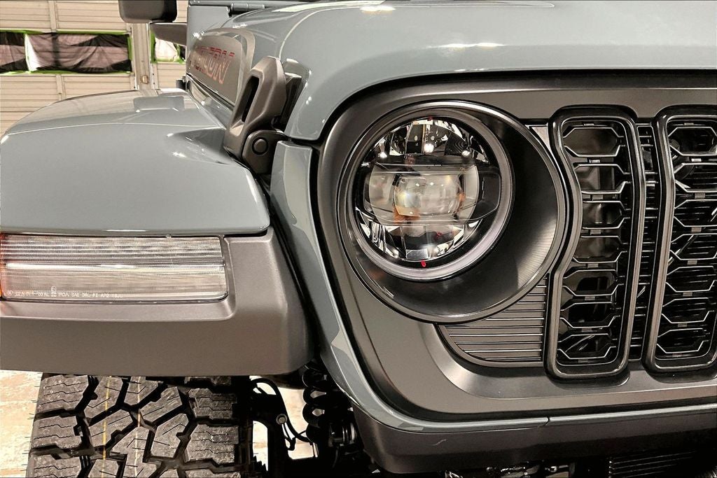 2026 Jeep Gladiator GLADIATOR SHADOW OPS 4X4