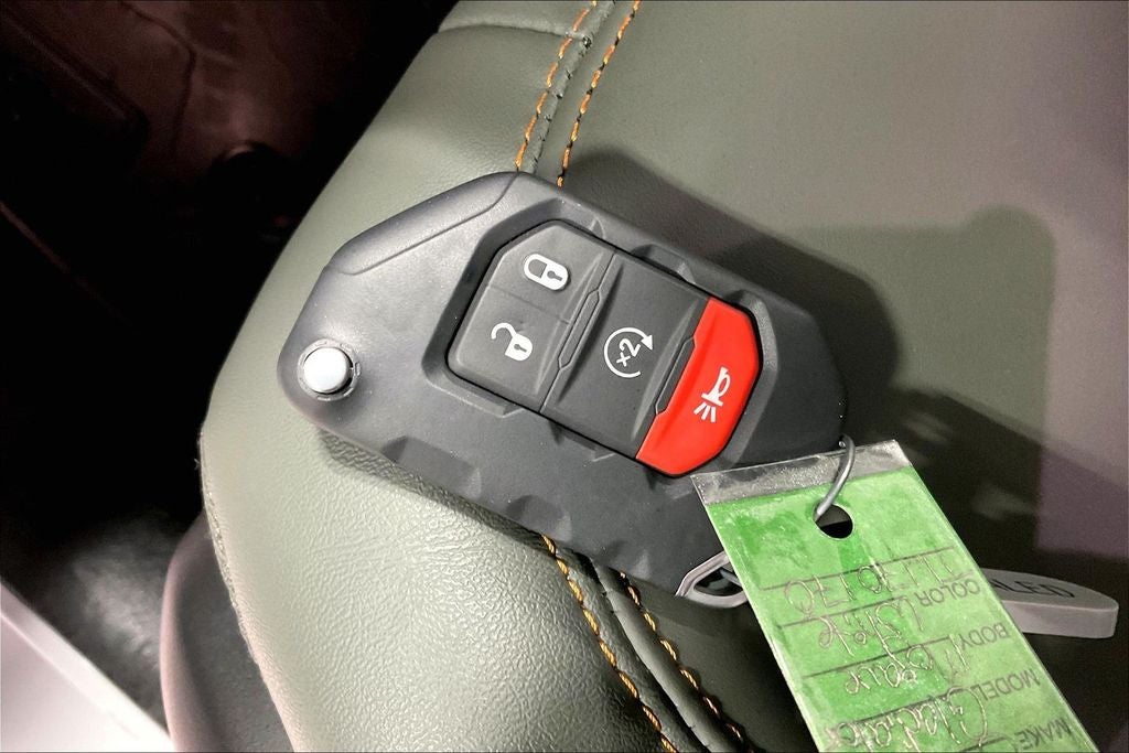 2026 Jeep Gladiator GLADIATOR MOJAVE X 4X4