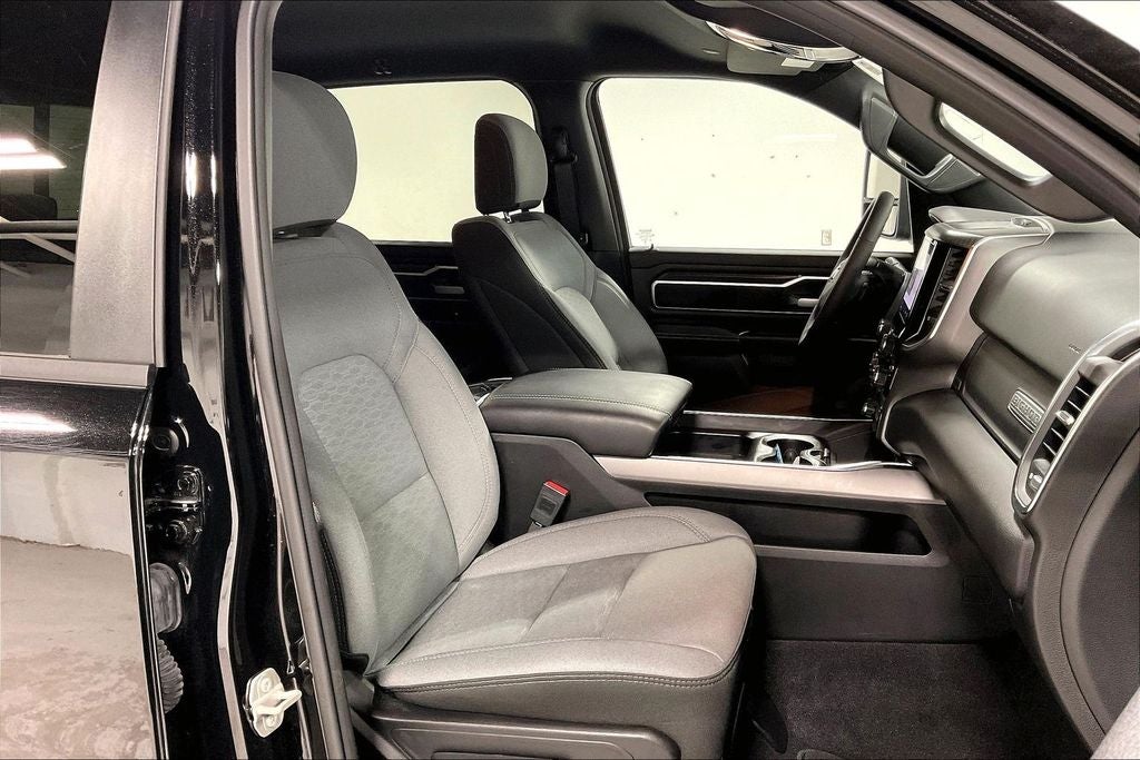 2025 RAM 1500 Big Horn Crew Cab 4x4 5'7' Box