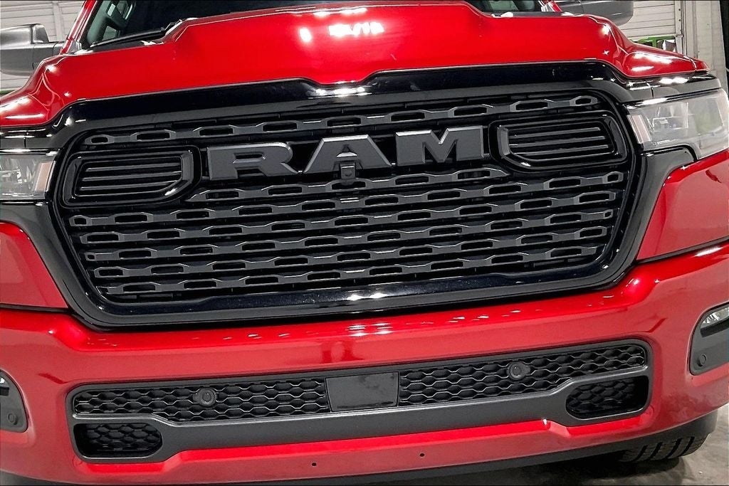 2026 RAM Ram 1500 RAM 1500 EXPRESS CREW CAB 4X4 5'7' BOX