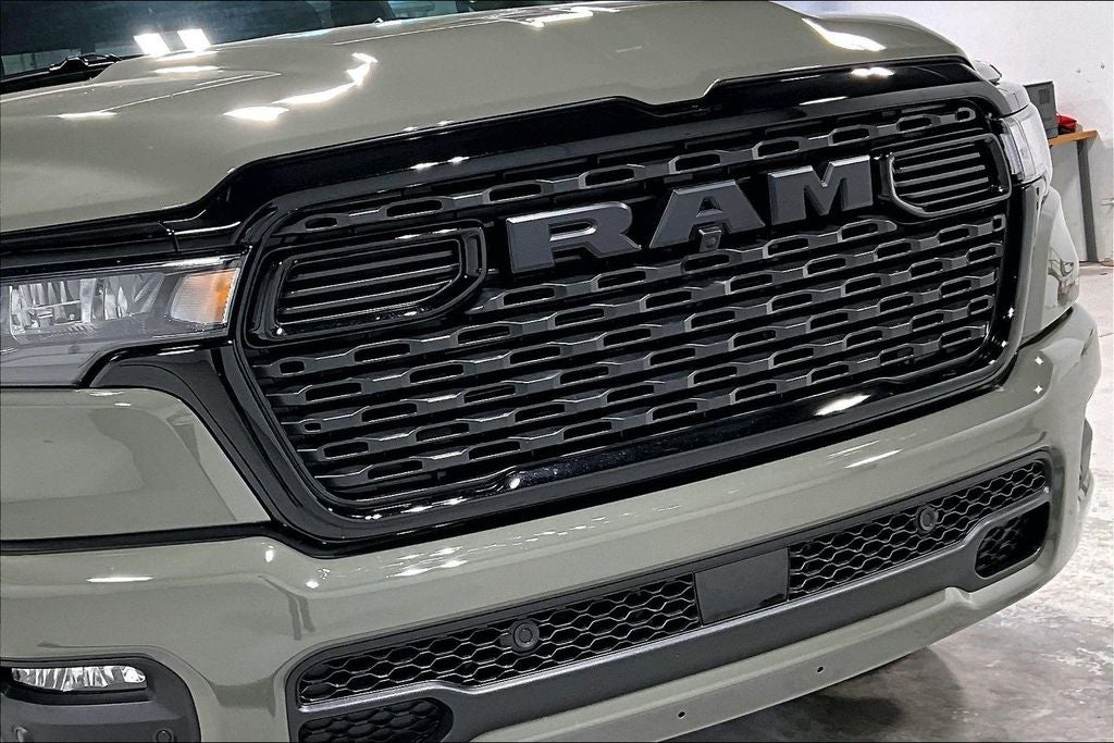 2026 RAM Ram 1500 RAM 1500 LONE STAR CREW CAB 4X4 5'7' BOX