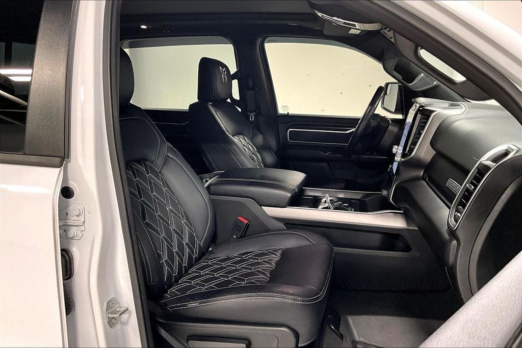 2022 RAM 1500 Big Horn Crew Cab 4x4 5'7' Box