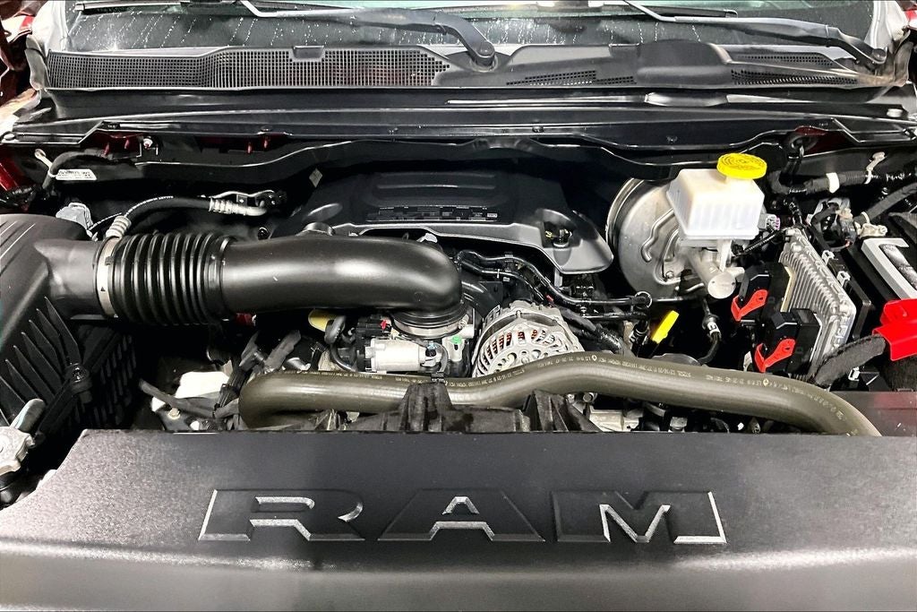 2022 RAM 1500 Big Horn Crew Cab 4x4 5'7' Box