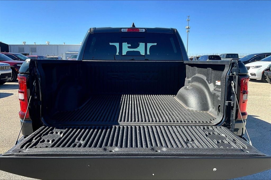 2026 RAM Ram 1500 RAM 1500 LONE STAR CREW CAB 4X4 5'7' BOX