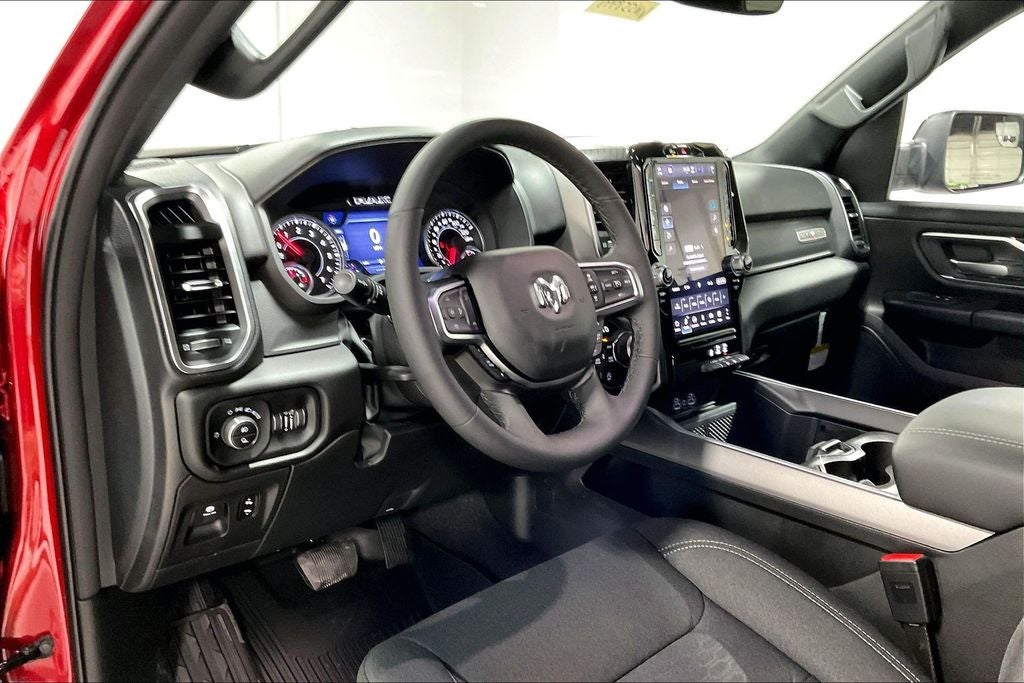 2027 RAM Ram 1500 RAM 1500 LONE STAR CREW CAB 4X4 5'7' BOX