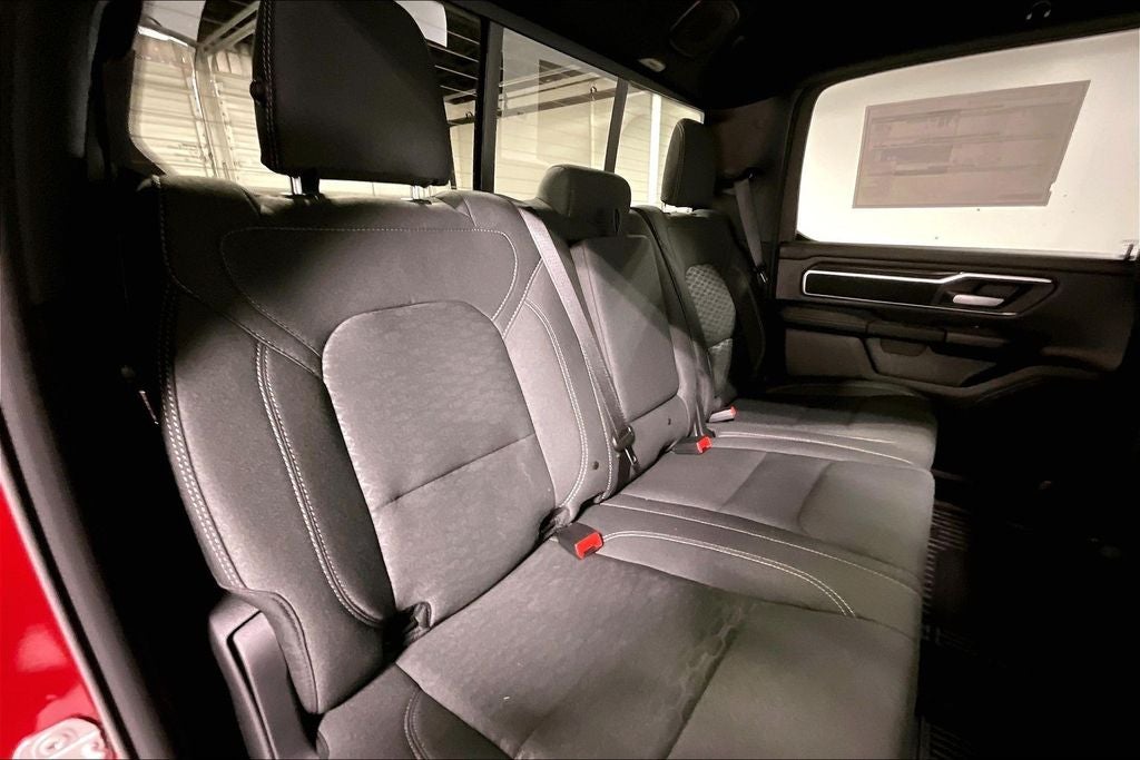 2027 RAM Ram 1500 RAM 1500 LONE STAR CREW CAB 4X4 5'7' BOX