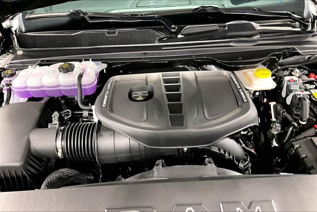 2026 RAM Ram 1500 RAM 1500 LIMITED CREW CAB 4X4 5'7' BOX