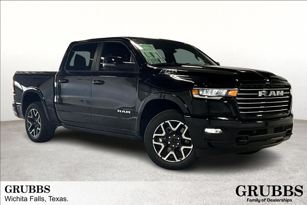 2025 RAM Ram 1500 RAM 1500 LARAMIE CREW CAB 4X4 5'7' BOX