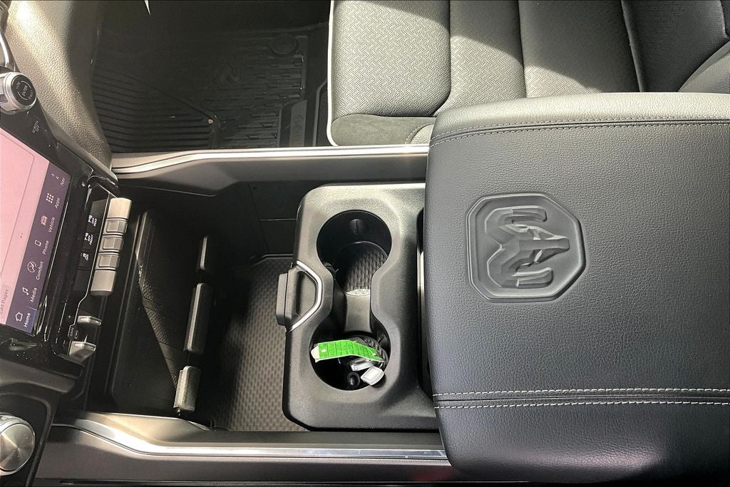 2025 RAM Ram 1500 RAM 1500 LARAMIE CREW CAB 4X4 5'7' BOX