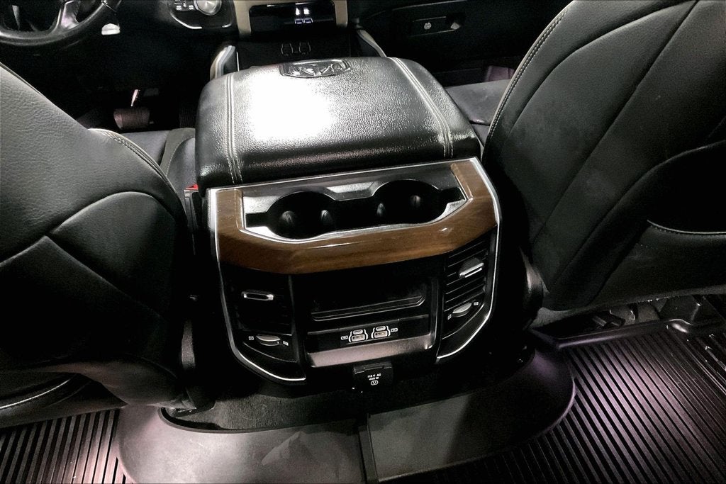 2022 RAM 1500 Laramie Crew Cab 4x4 5'7' Box