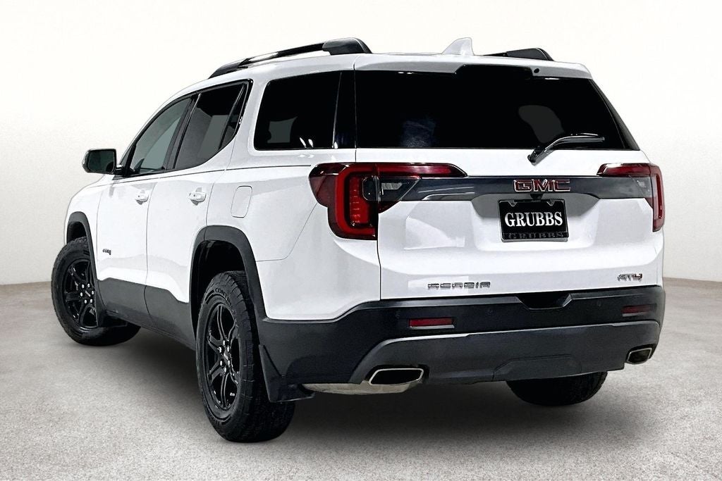 2022 GMC Acadia AWD AT4
