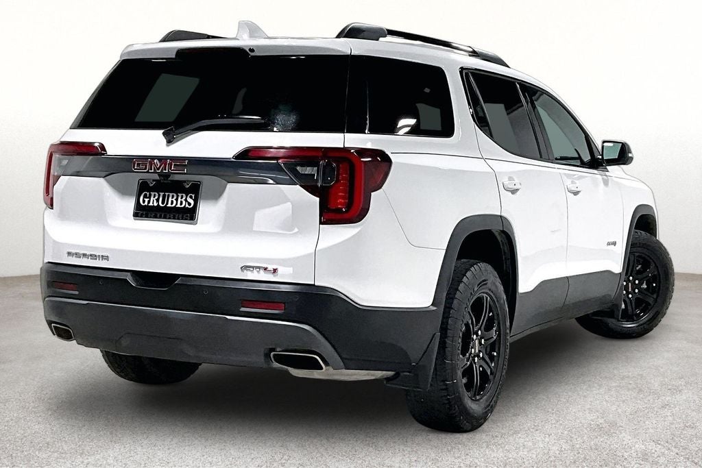 2022 GMC Acadia AWD AT4