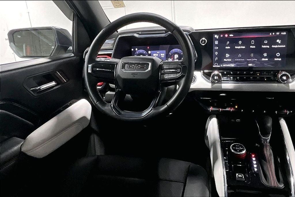 2023 GMC Canyon AT4X