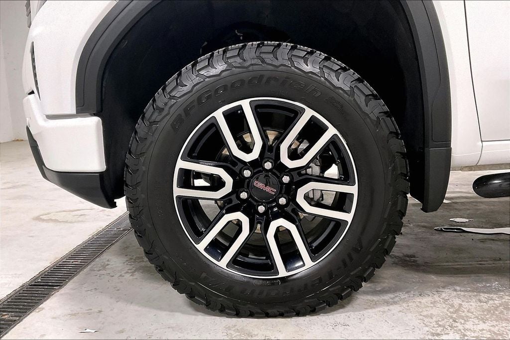 2026 GMC Sierra 1500 Crew Cab, Short Bed, AT4, 4WD