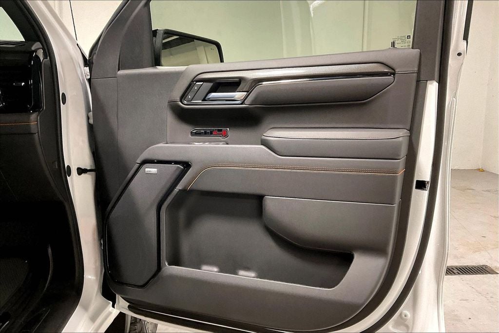 2026 GMC Sierra 1500 Crew Cab, Short Bed, AT4, 4WD