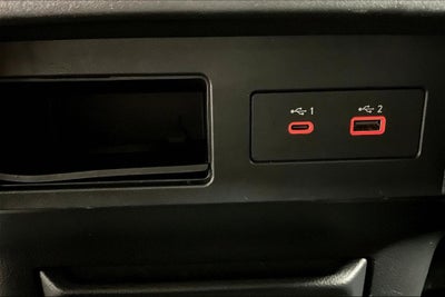 2023 Nissan Titan SV