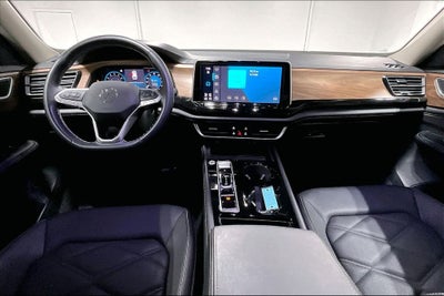 2025 Volkswagen Atlas 2.0T SE w/Technology