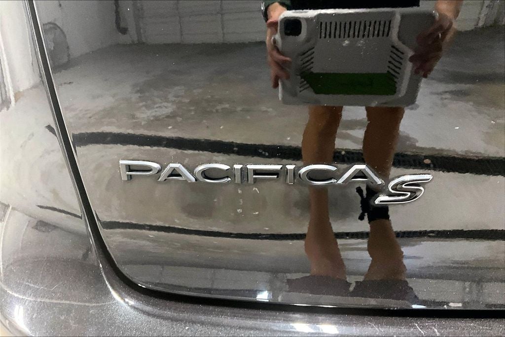 2021 Chrysler Pacifica Touring