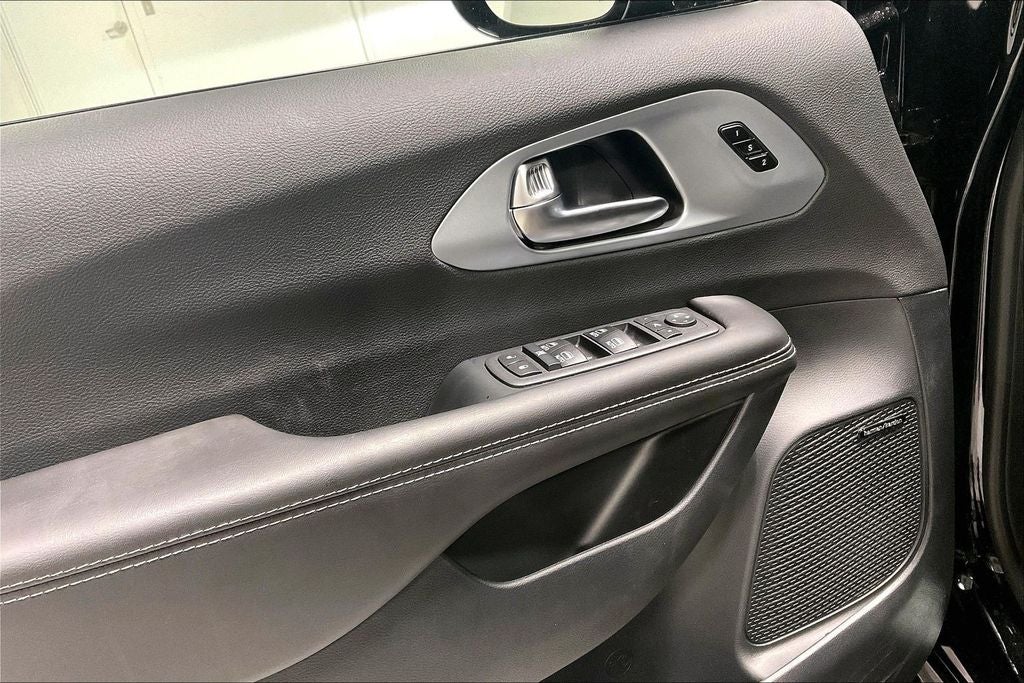 2026 Chrysler Pacifica PACIFICA LIMITED