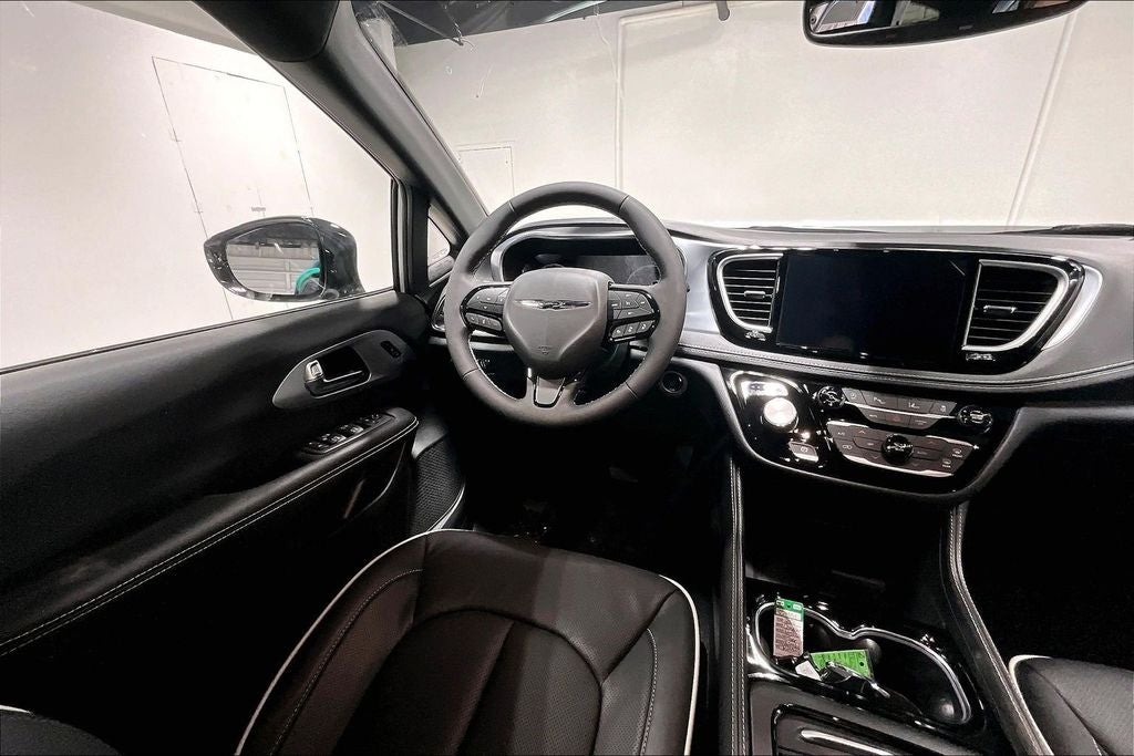 2026 Chrysler Pacifica PACIFICA LIMITED