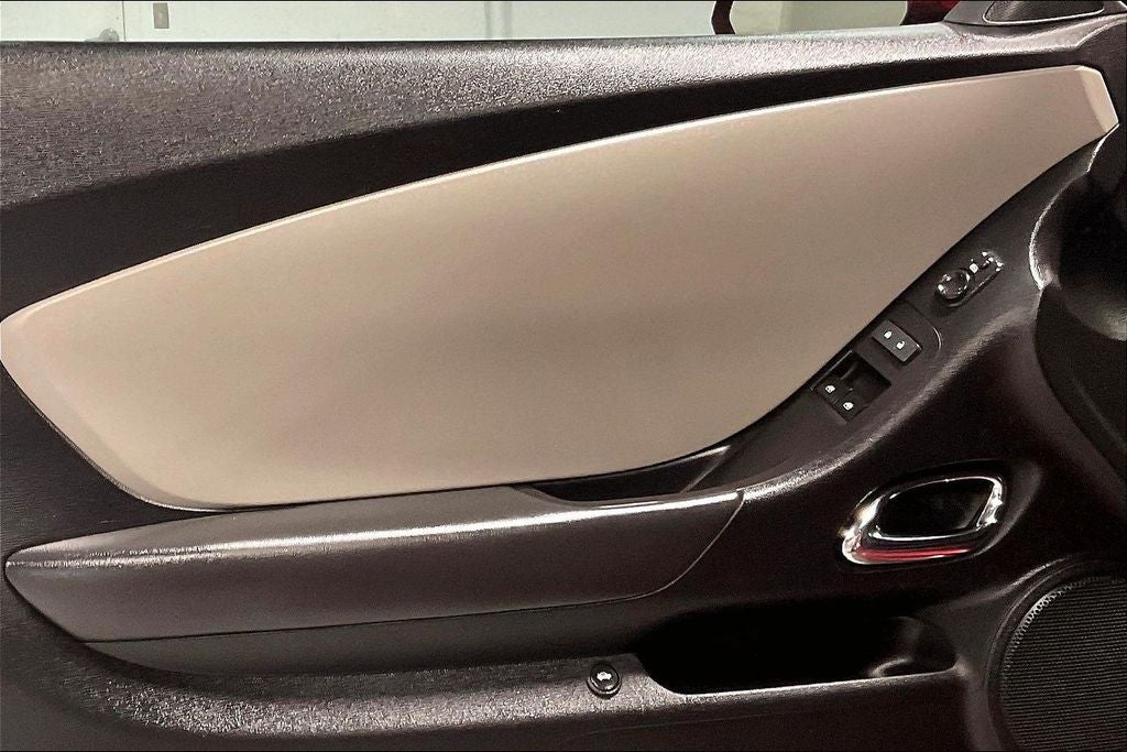 2015 Chevrolet Camaro 2LS