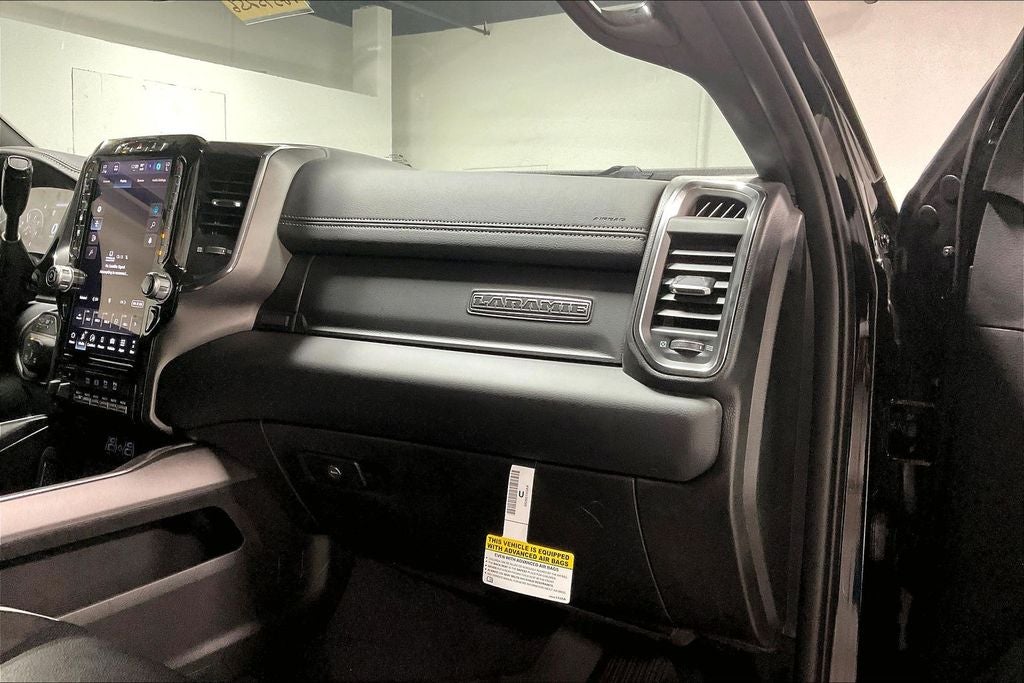 2027 RAM Ram 3500 RAM 3500 LARAMIE CREW CAB 4X4 8' BOX