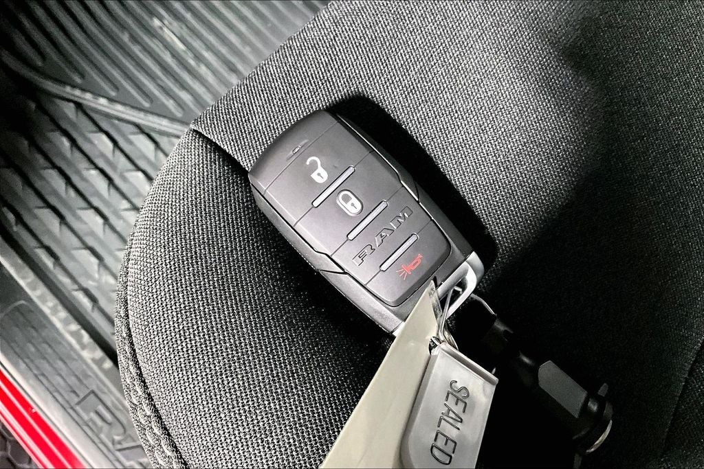 2026 RAM Ram 2500 RAM 2500 WARLOCK CREW CAB 4X4 6'4' BOX