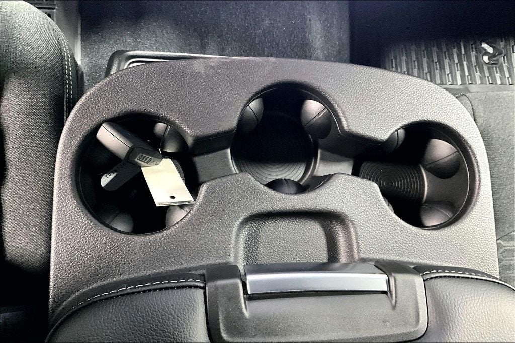 2026 RAM Ram 2500 RAM 2500 BLACK EXPRESS CREW CAB 4X4 6'4' BOX