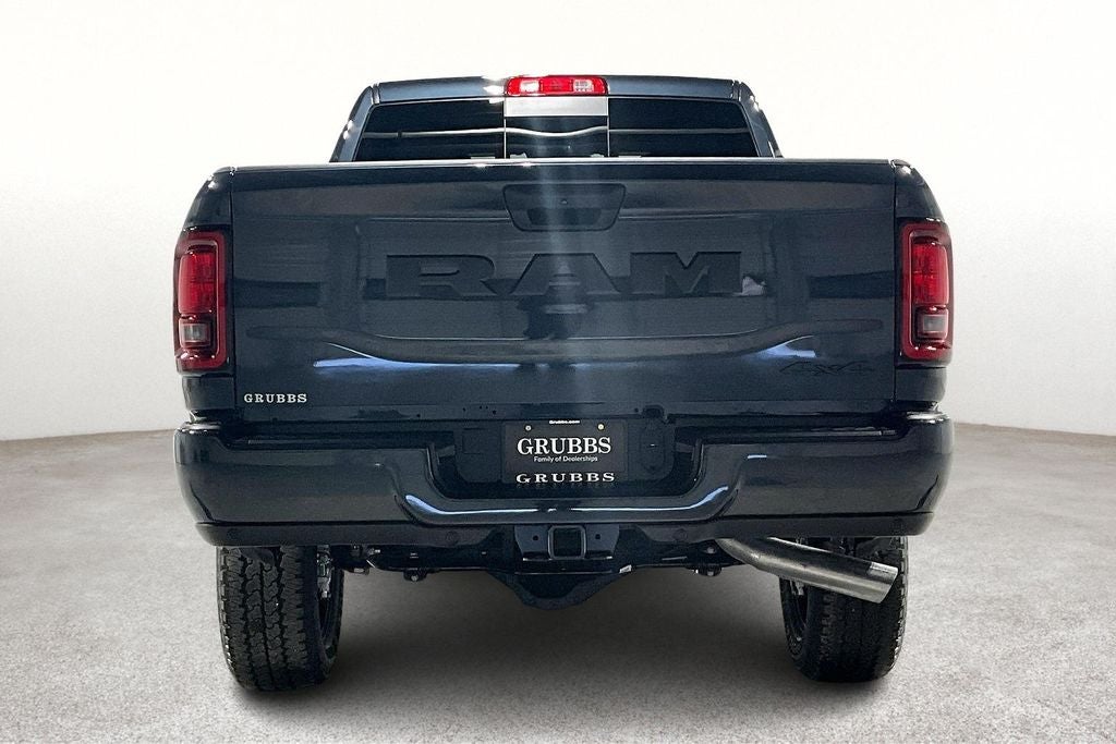 2026 RAM Ram 2500 RAM 2500 BLACK EXPRESS CREW CAB 4X4 6'4' BOX