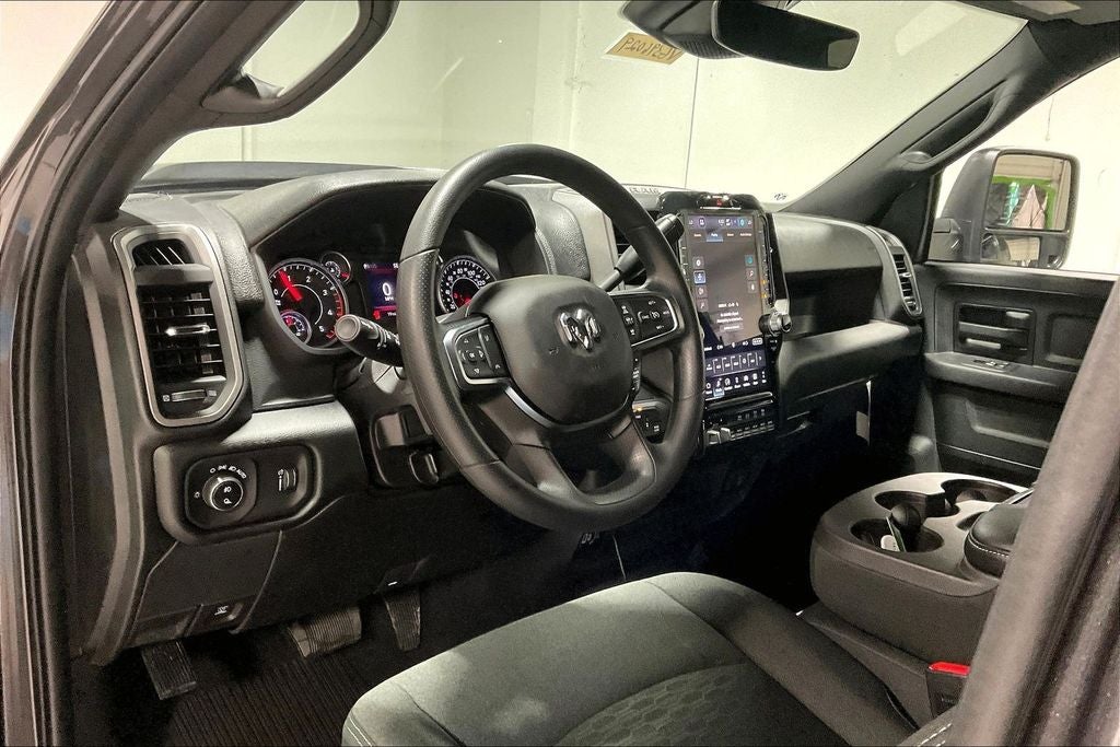 2027 RAM Ram 2500 RAM 2500 BLACK EXPRESS CREW CAB 4X4 6'4' BOX