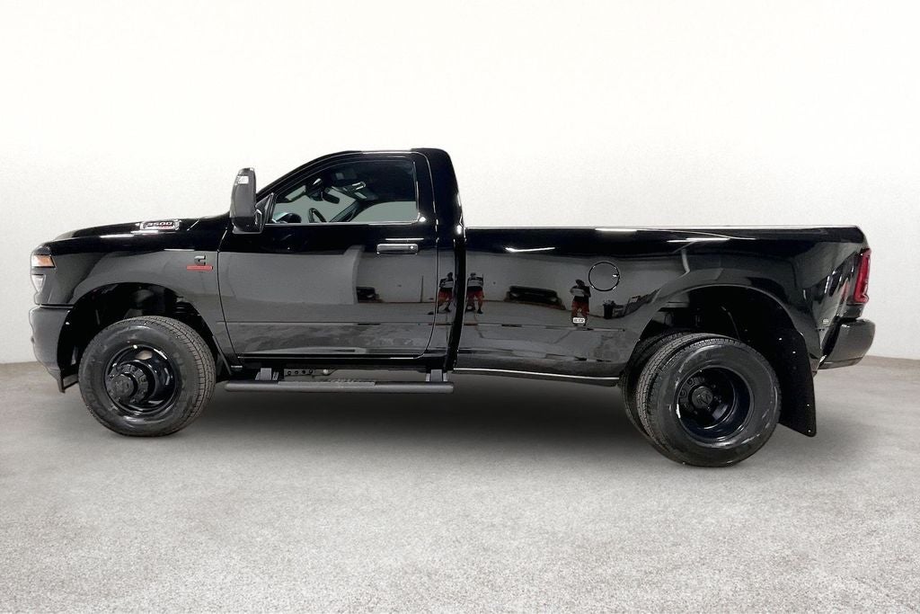 2027 RAM Ram 3500 RAM 3500 TRADESMAN REGULAR CAB 4X4 8' BOX