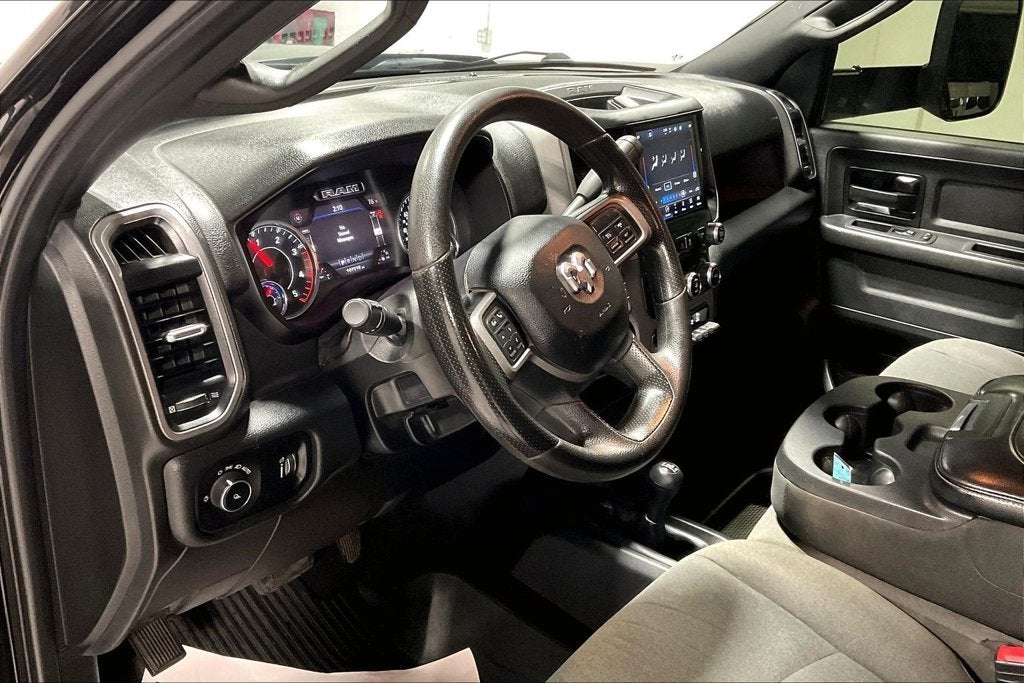 2022 RAM 3500 Tradesman Crew Cab 4x4 8' Box