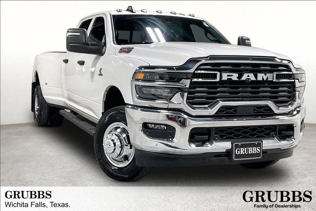 2026 RAM 3500 Tradesman Crew Cab 4x4 8' Box