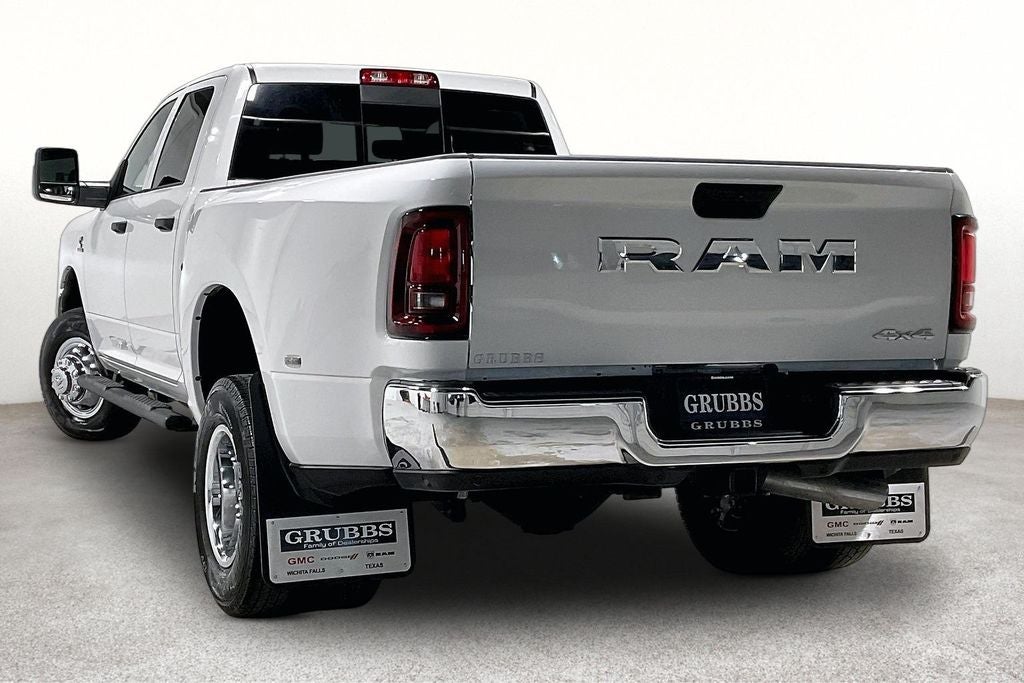 2026 RAM 3500 Tradesman Crew Cab 4x4 8' Box