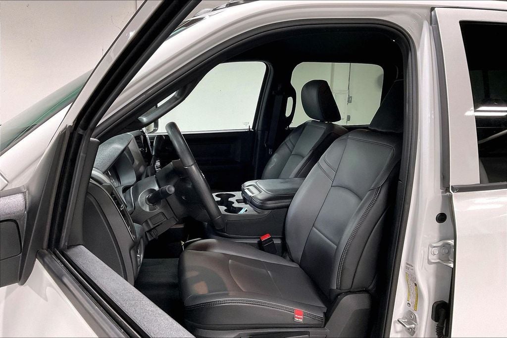 2026 RAM 3500 Tradesman Crew Cab 4x4 8' Box