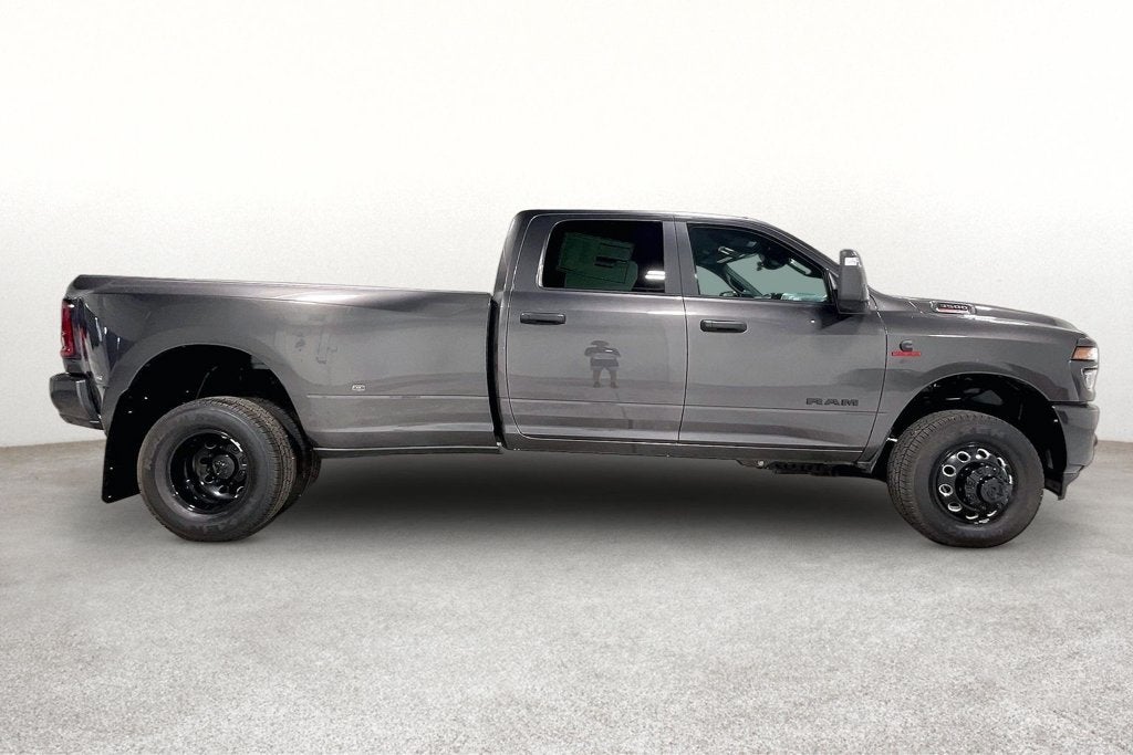 2026 RAM Ram 3500 RAM 3500 BIG HORN CREW CAB 4X4 8' BOX