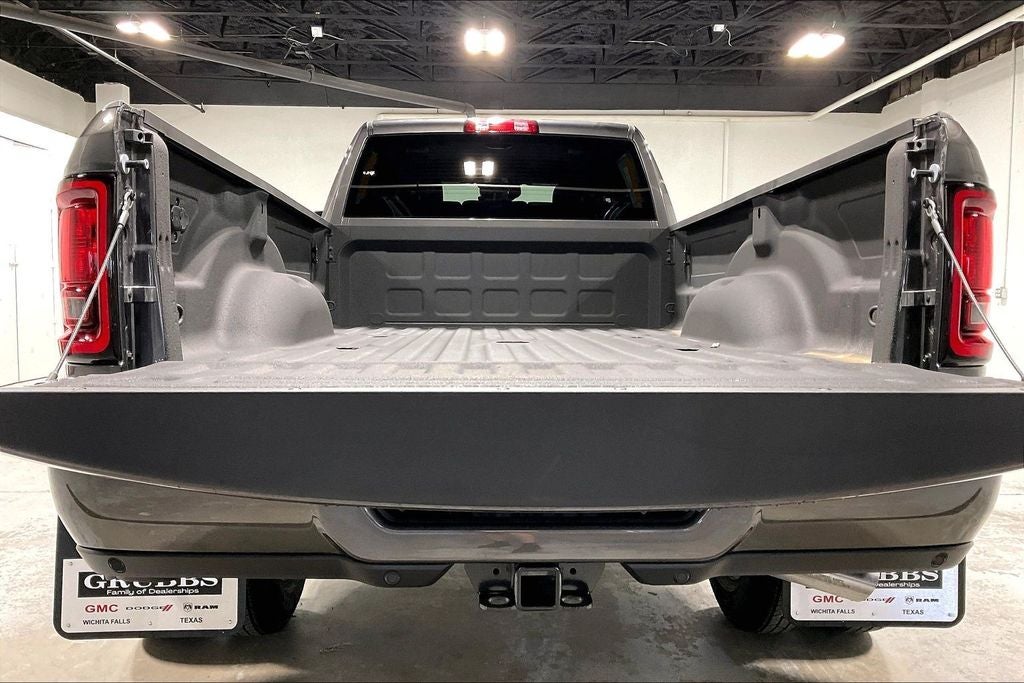 2026 RAM 3500 Big Horn Crew Cab 4x4 8' Box