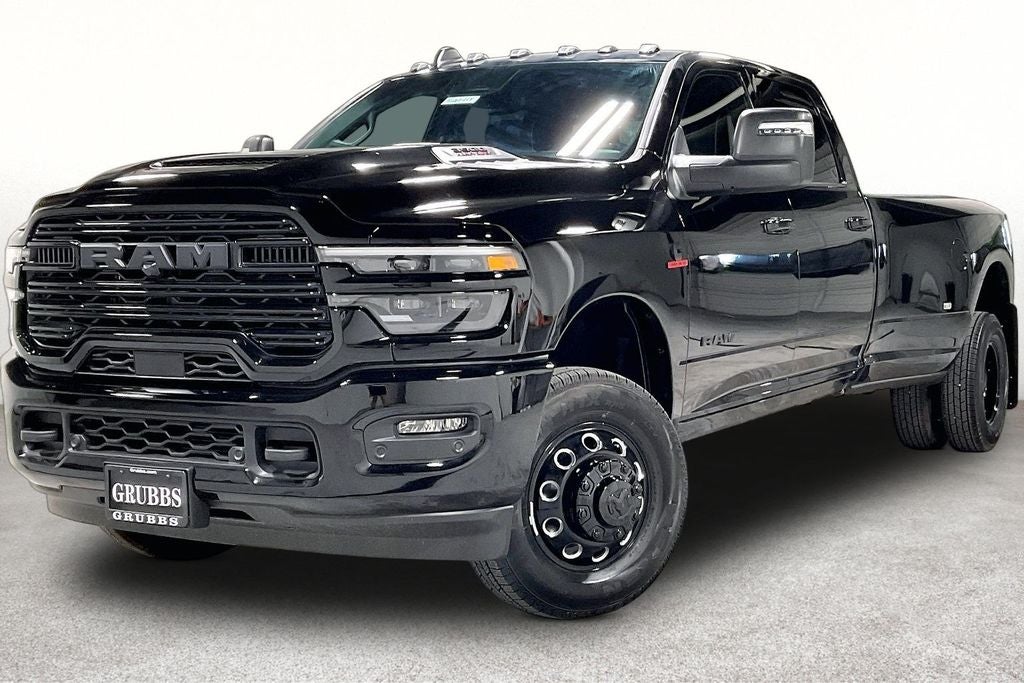 2026 RAM Ram 3500 RAM 3500 LARAMIE CREW CAB 4X4 8' BOX
