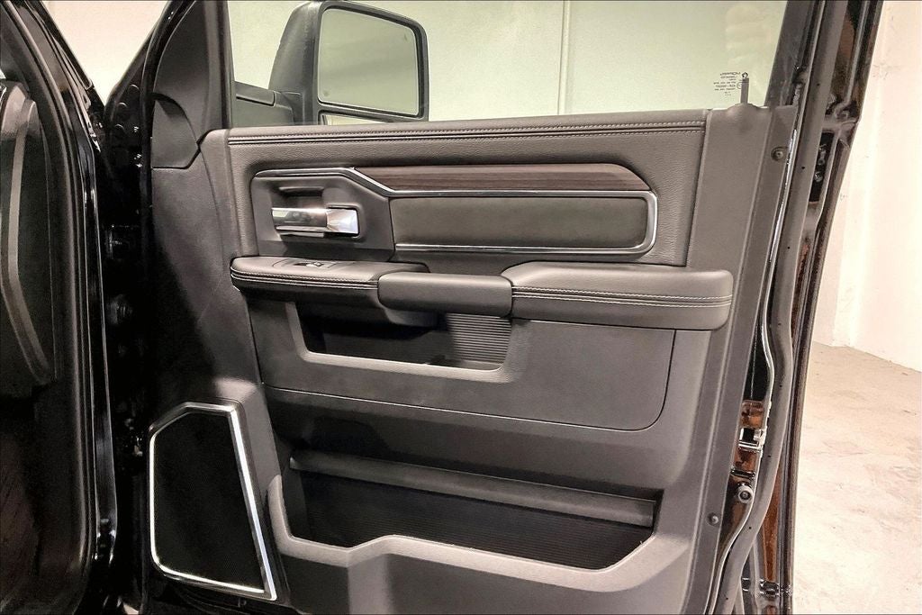 2026 RAM Ram 3500 RAM 3500 LARAMIE CREW CAB 4X4 8' BOX