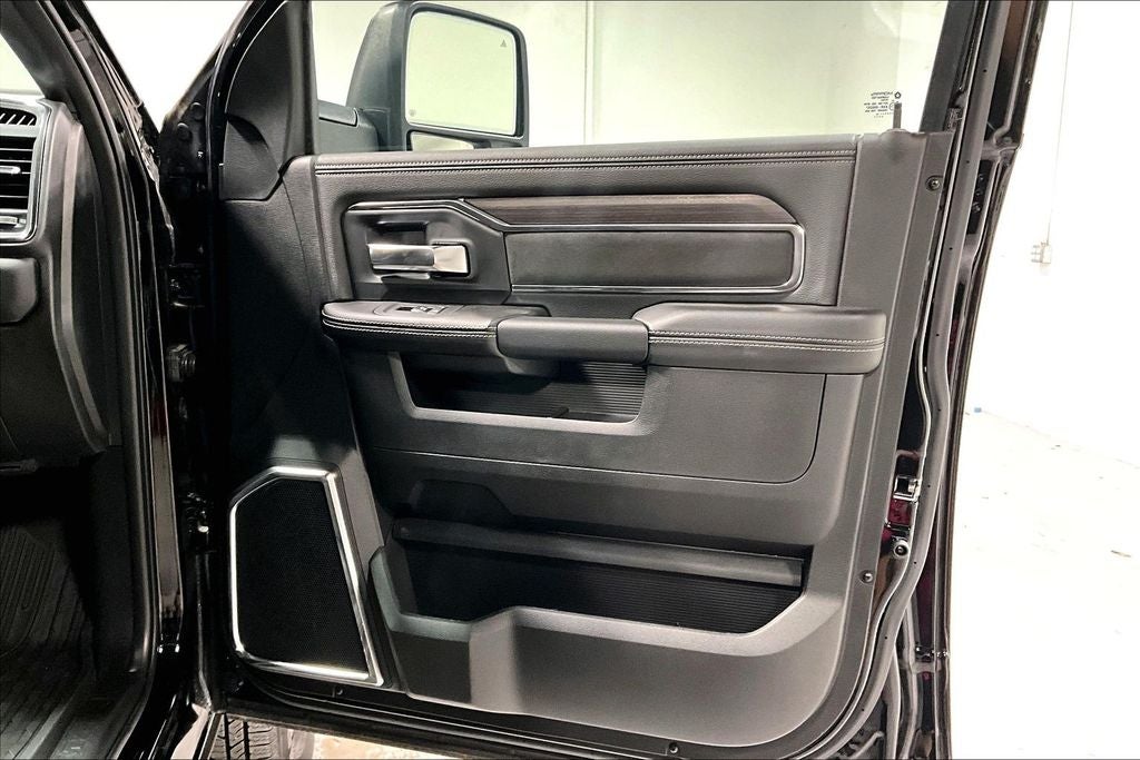 2026 RAM Ram 3500 RAM 3500 LARAMIE CREW CAB 4X4 8' BOX