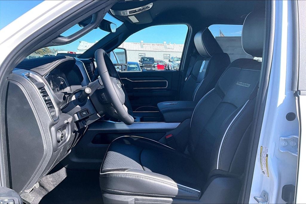 2026 RAM Ram 3500 RAM 3500 LARAMIE CREW CAB 4X4 8' BOX
