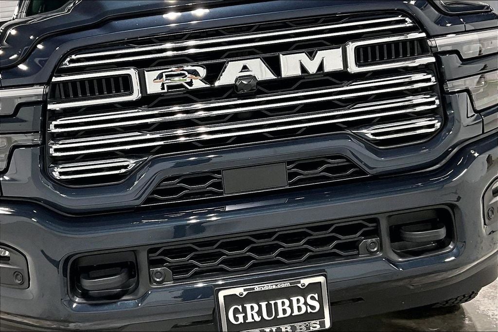 2026 RAM Ram 3500 RAM 3500 LARAMIE CREW CAB 4X4 8' BOX