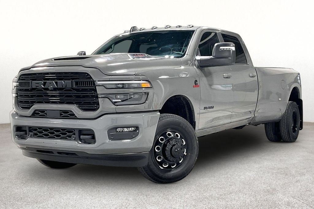 2026 RAM Ram 3500 RAM 3500 LARAMIE CREW CAB 4X4 8' BOX