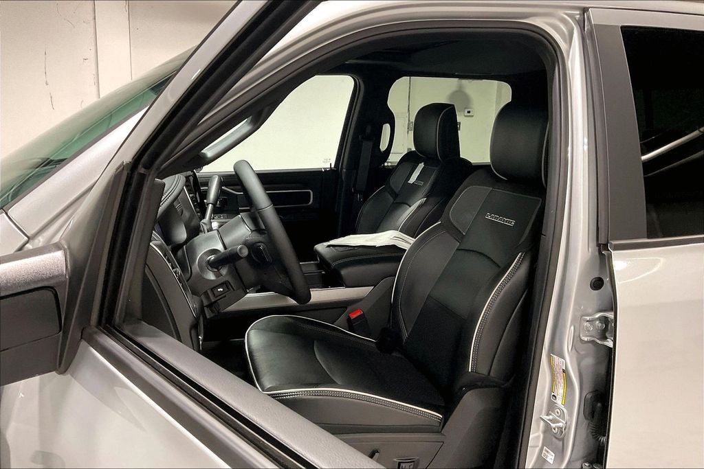 2026 RAM Ram 3500 RAM 3500 LARAMIE CREW CAB 4X4 8' BOX
